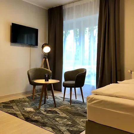 מלון Arthotel Ana Eden 4*