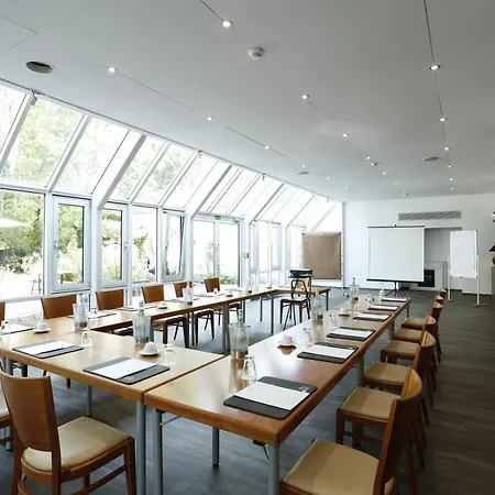 מלון Arthotel Ana Eden