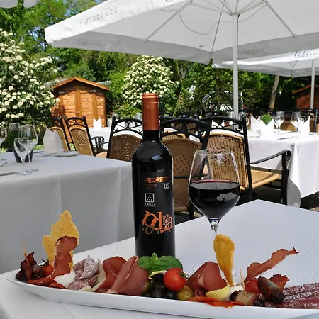 מלון Arthotel Ana Eden